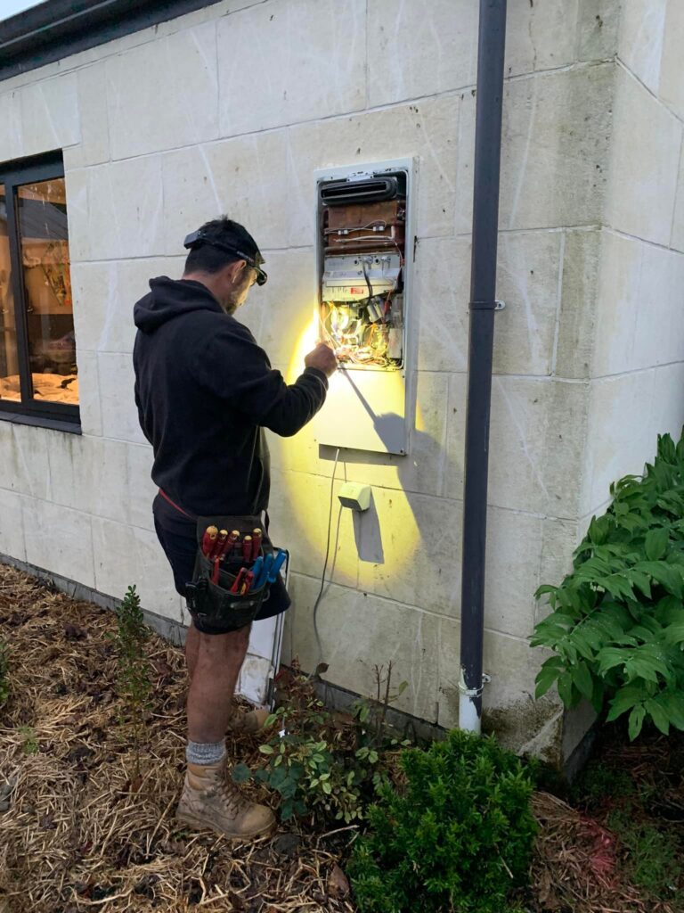 selwyn_gasfitters-panel-02